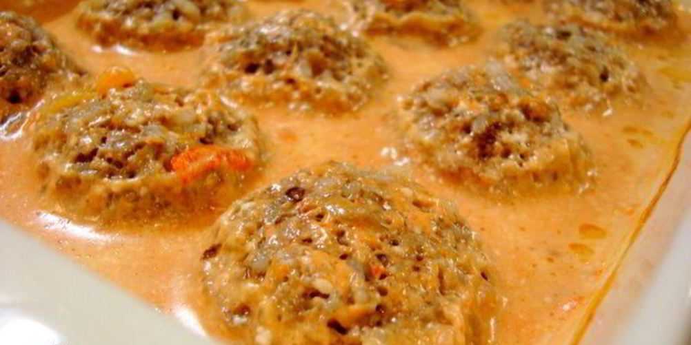 Тефтели в нежном сливочно-грибном соусе – кулинарный рецепт