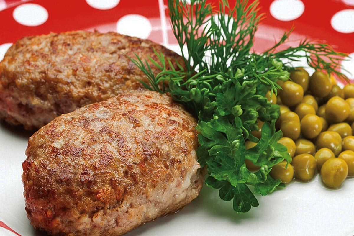 Котлеты из говяжьего фарша — 5 самых вкусных рецептов приготовления
