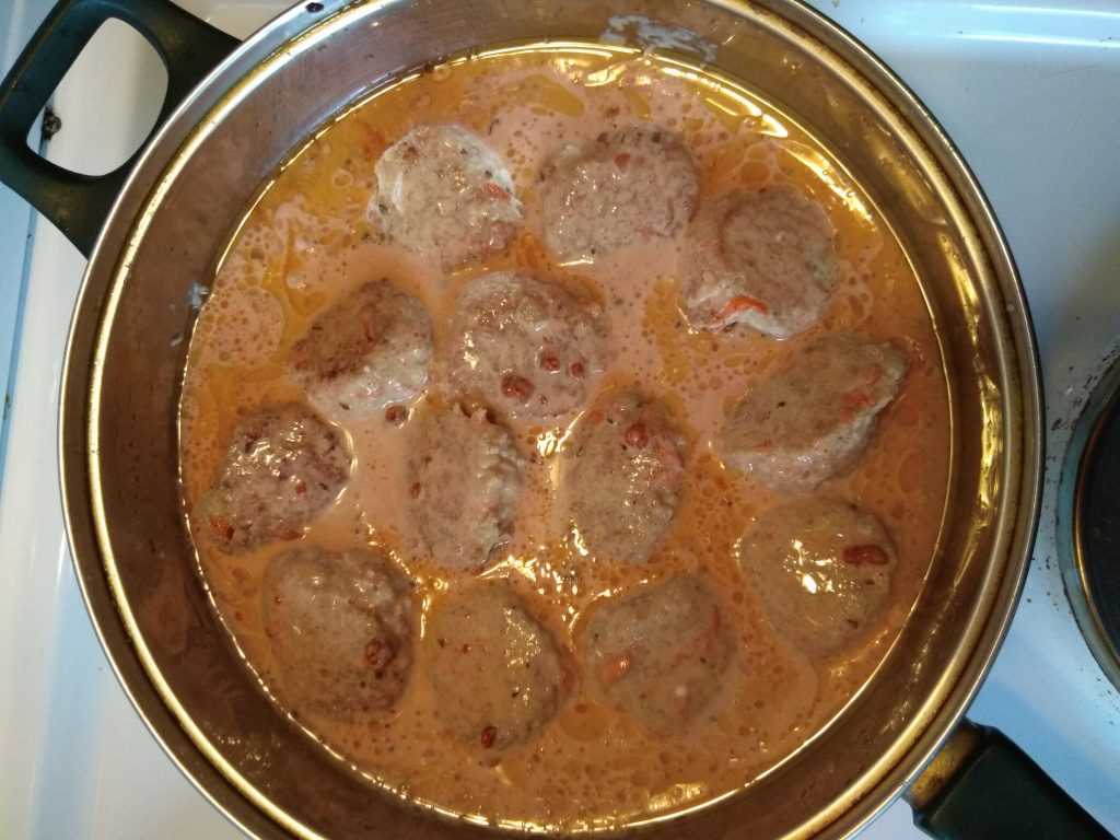 Тефтели в томатно-сливочном соусе – кулинарный рецепт