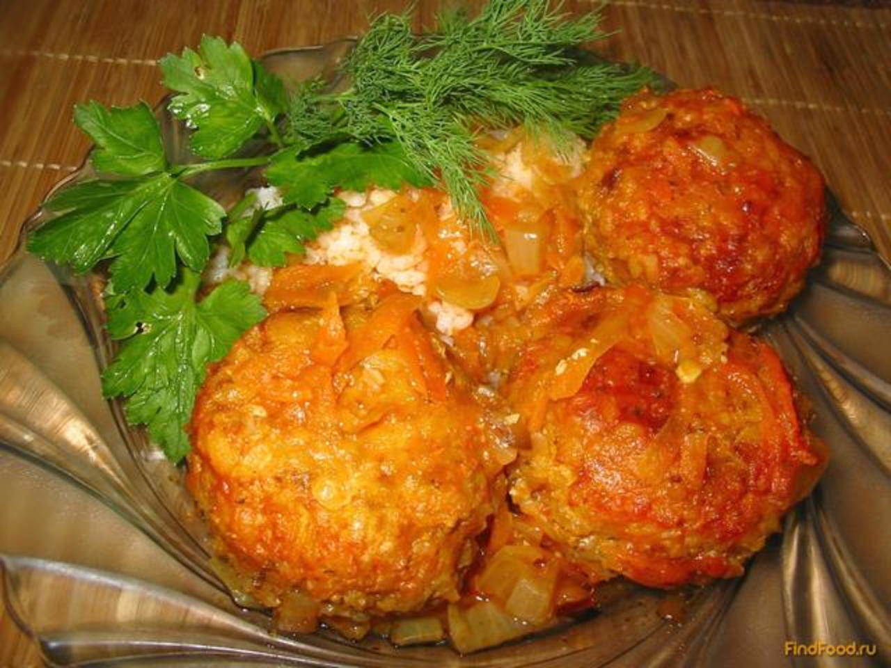 Рыбные тефтели в томатно-сливочной подливке – кулинарный рецепт