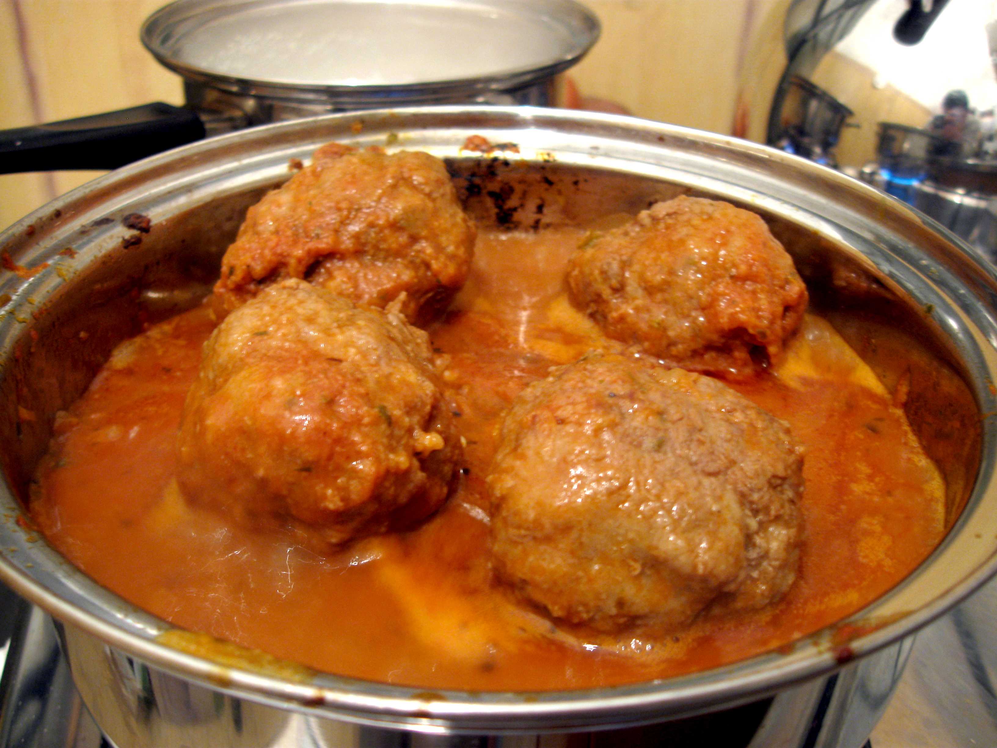 Куриные котлеты с грибами под соусом – кулинарный рецепт