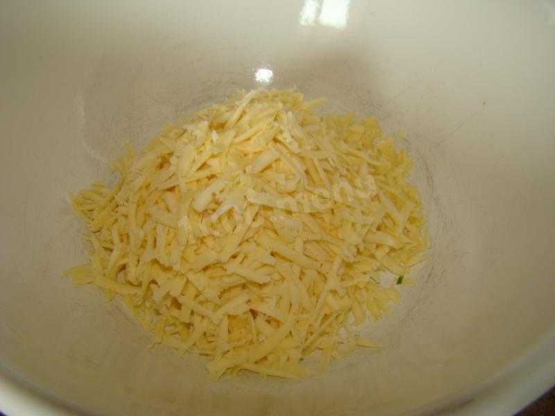 Рисовые котлеты с сыром и зеленью – кулинарный рецепт