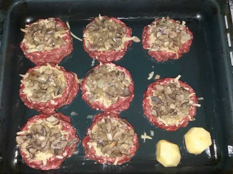 Гнезда с фаршем и грибами в духовке рецепт с фото пошагово