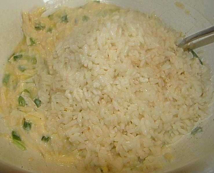 Хрустящие рисовые котлеты с зеленым луком рецепт с фото пошагово